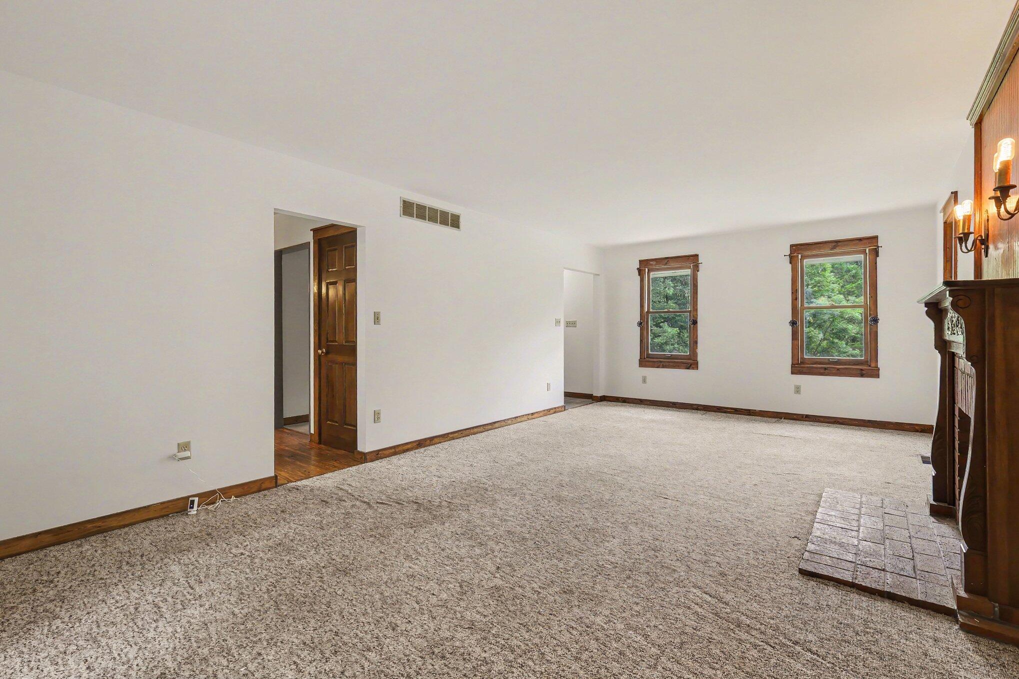 1027 Beaver Road Walton, KY 41094 - Photo 8 of 49 007_file_9464