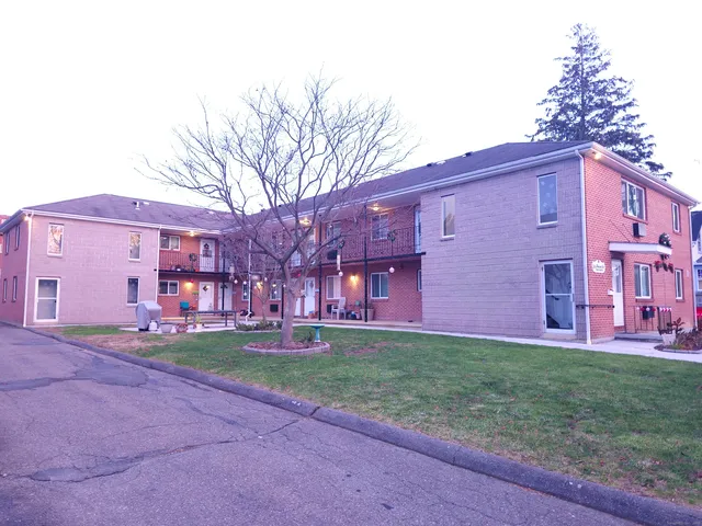 $2,200 | 24 Glenwood Avenue, Unit 8, Norwalk, CT 06854