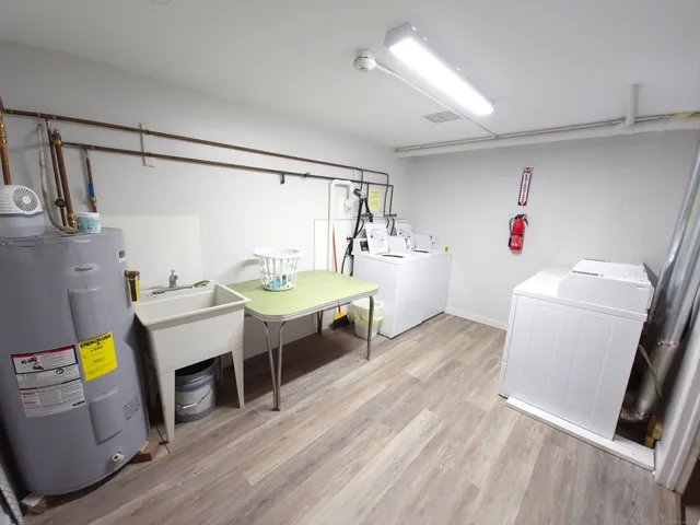 $2,200 | 24 Glenwood Avenue, Unit 8, Norwalk, CT 06854