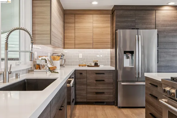 $1,195,000 | 341 Rishell Drive, Oakland, CA 94619