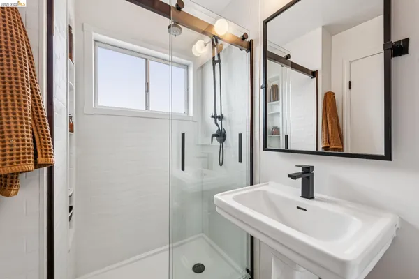 $1,195,000 | 341 Rishell Drive, Oakland, CA 94619