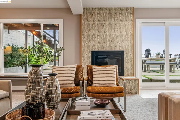 $1,195,000 | 341 Rishell Drive, Oakland, CA 94619