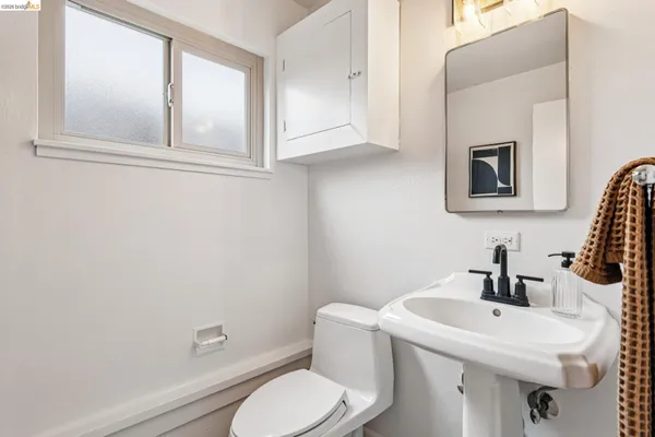 $1,195,000 | 341 Rishell Drive, Oakland, CA 94619
