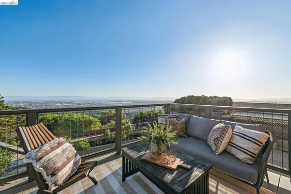 $1,195,000 | 341 Rishell Drive, Oakland, CA 94619