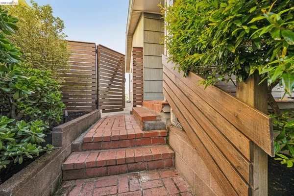 $1,195,000 | 341 Rishell Drive, Oakland, CA 94619