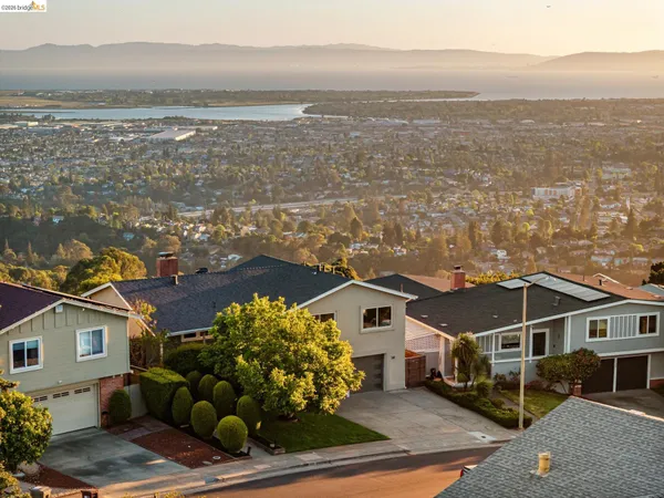 $1,195,000 | 341 Rishell Drive, Oakland, CA 94619