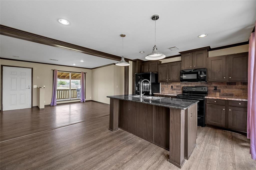 177 Lillie Valley Road Waco, TX 76705 - Photo 6 of 20