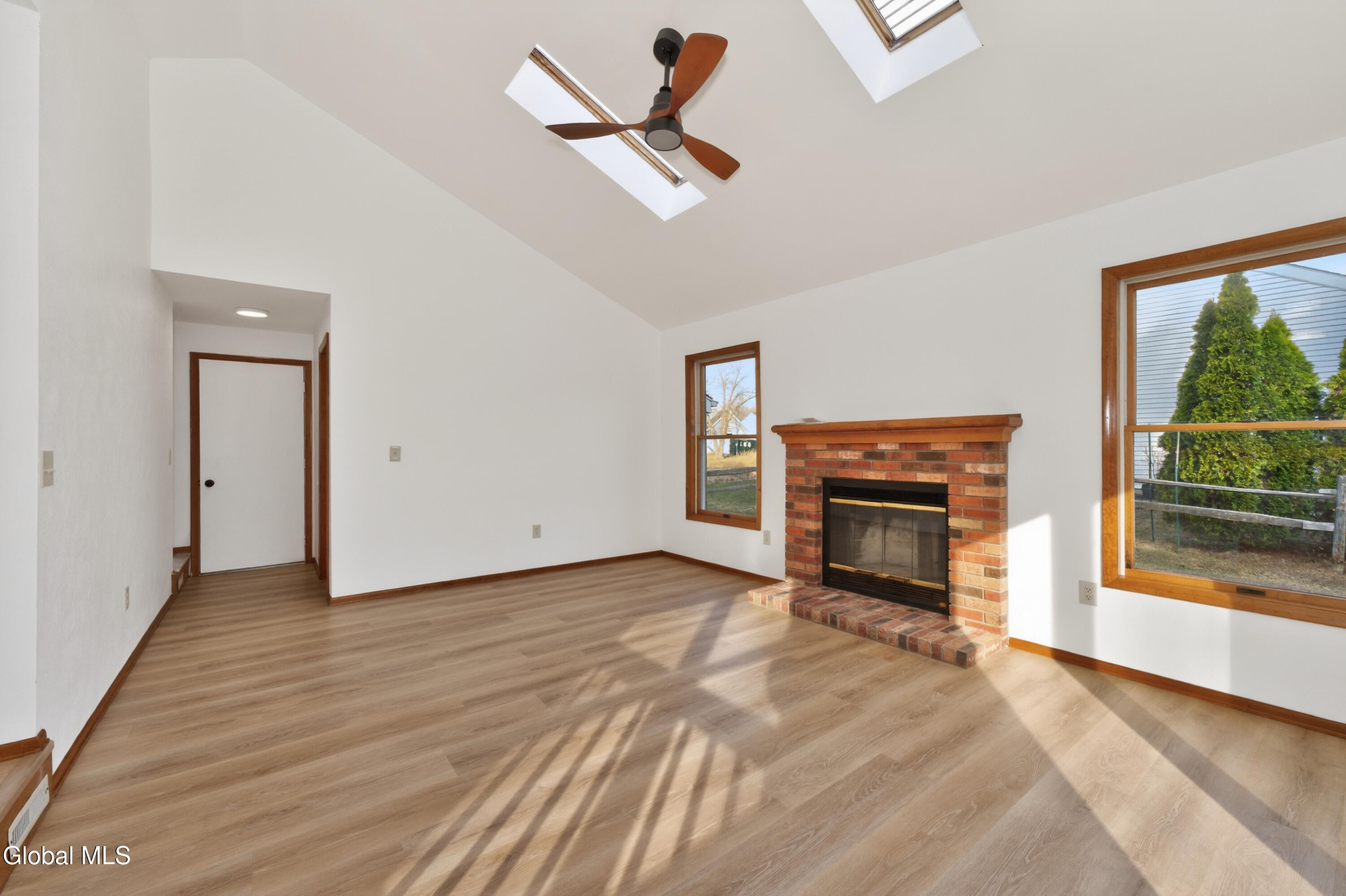18 Rockefeller Boulevard Rensselaer, NY 12144 - Photo 23 of 43 5 Familyroom 2