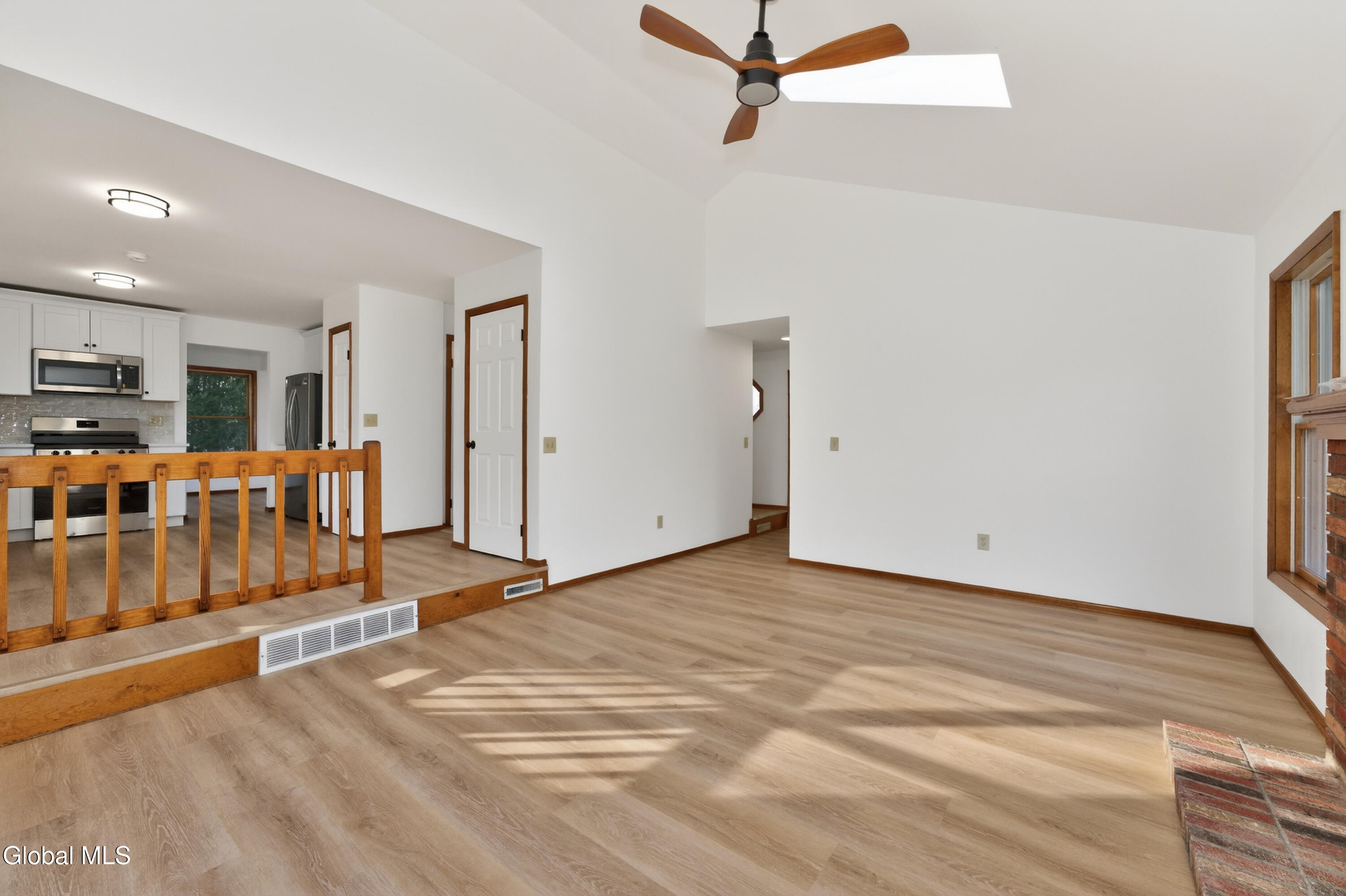 18 Rockefeller Boulevard Rensselaer, NY 12144 - Photo 24 of 43 5 Familyroom 3