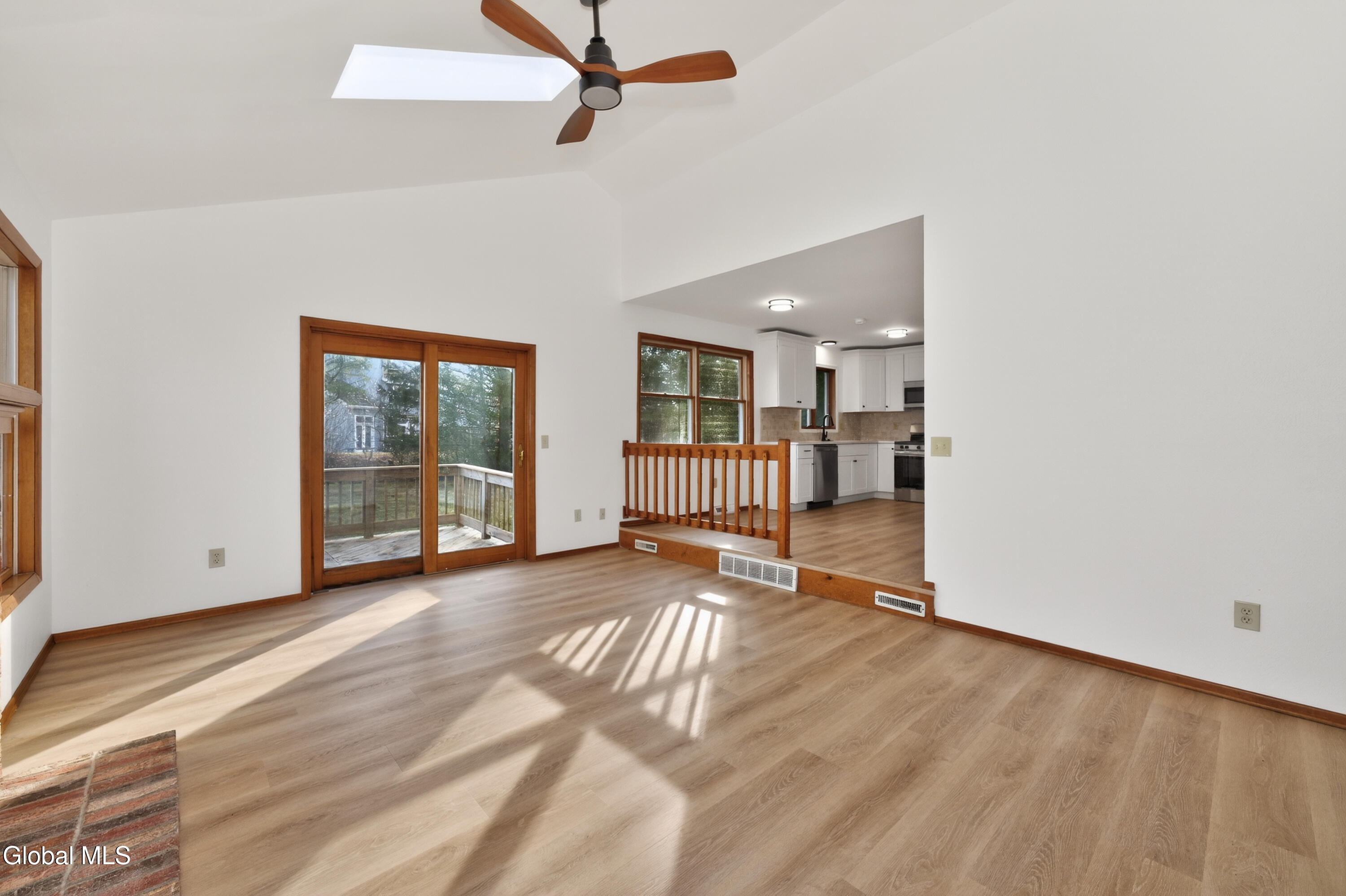 18 Rockefeller Boulevard Rensselaer, NY 12144 - Photo 25 of 43 5 Familyroom 4