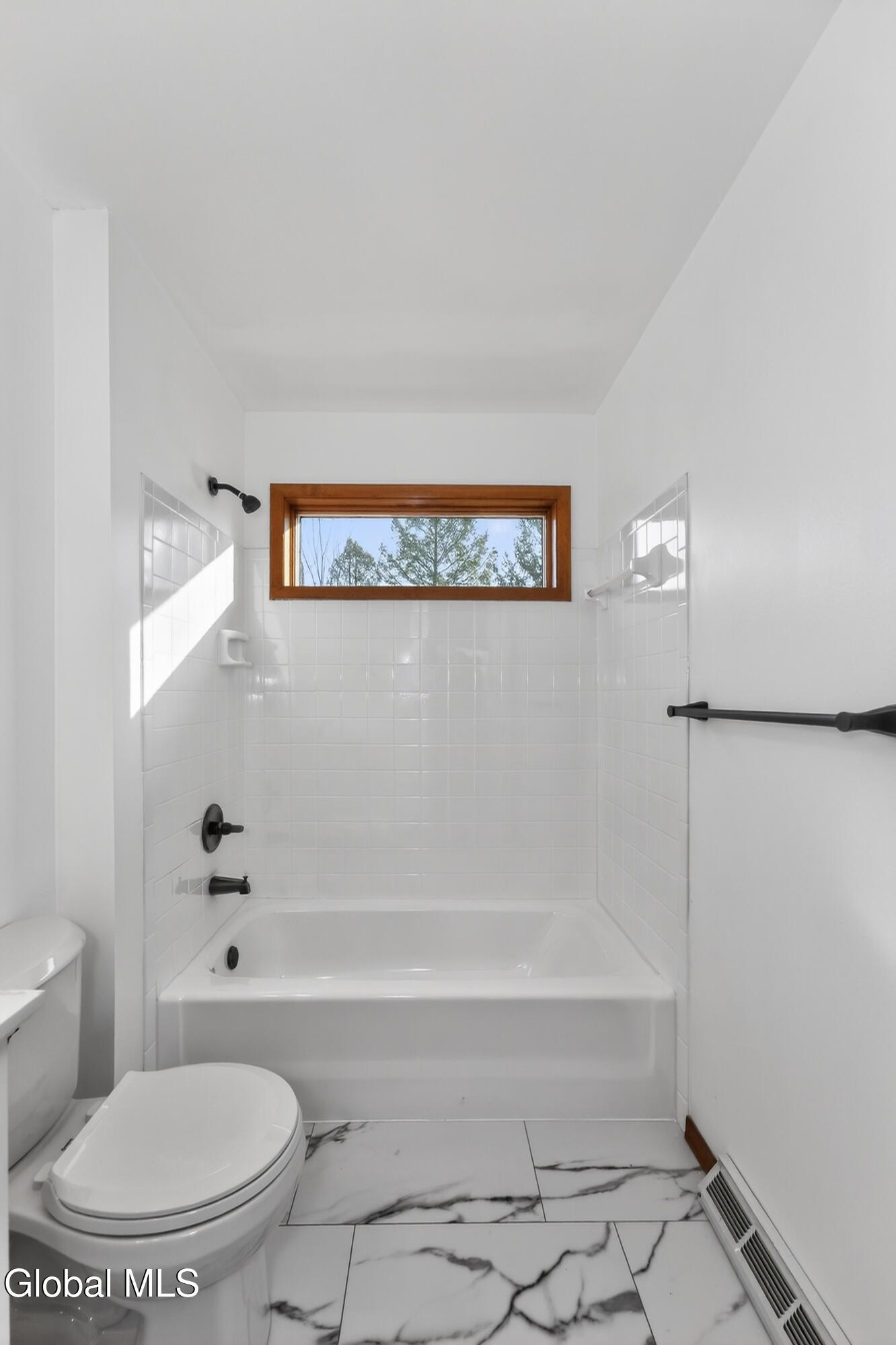 18 Rockefeller Boulevard Rensselaer, NY 12144 - Photo 35 of 43 9 Bathroom 2