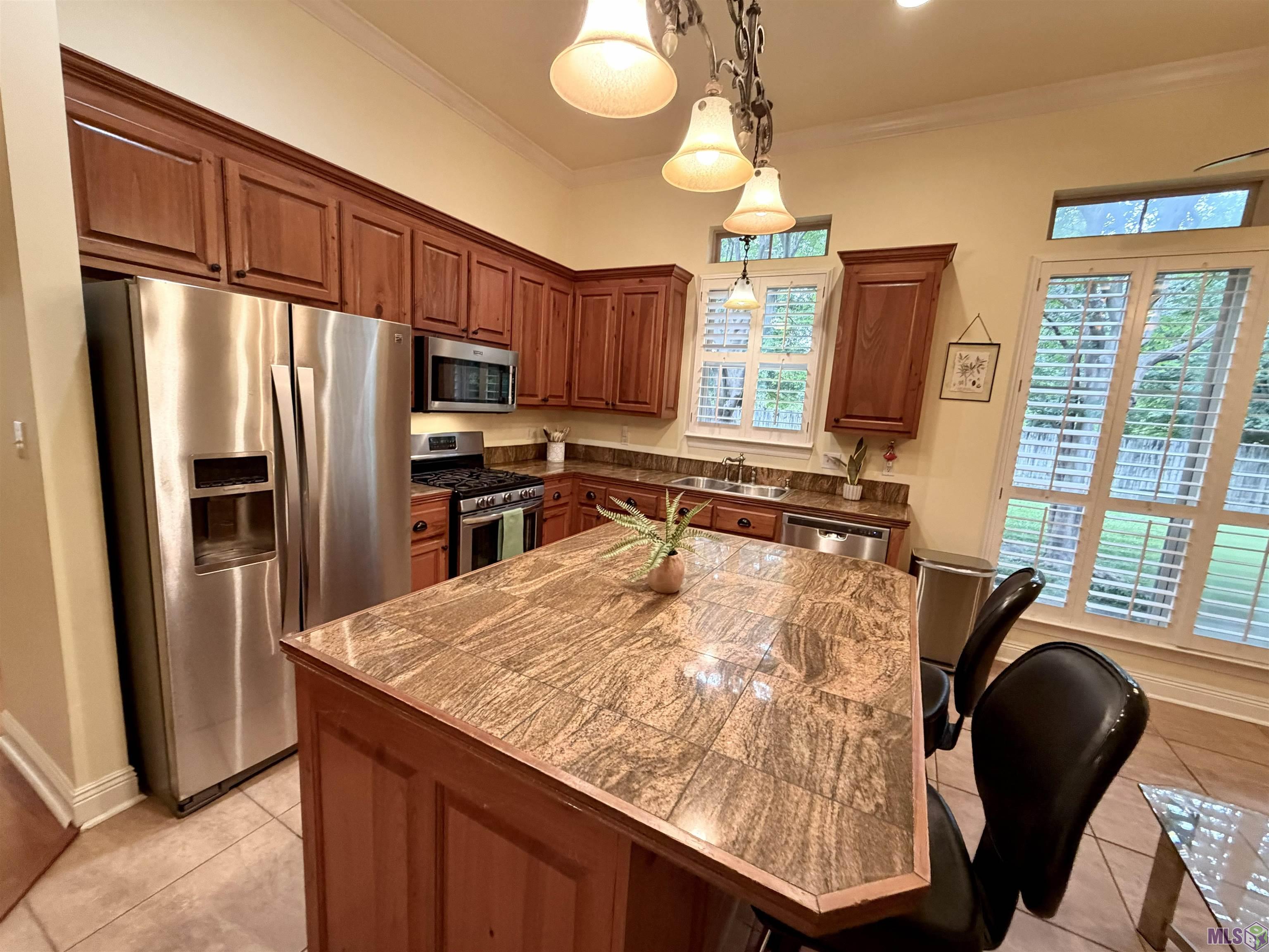 2024 Lac Cache Court Baton Rouge, LA 70816 - Photo 9 of 32