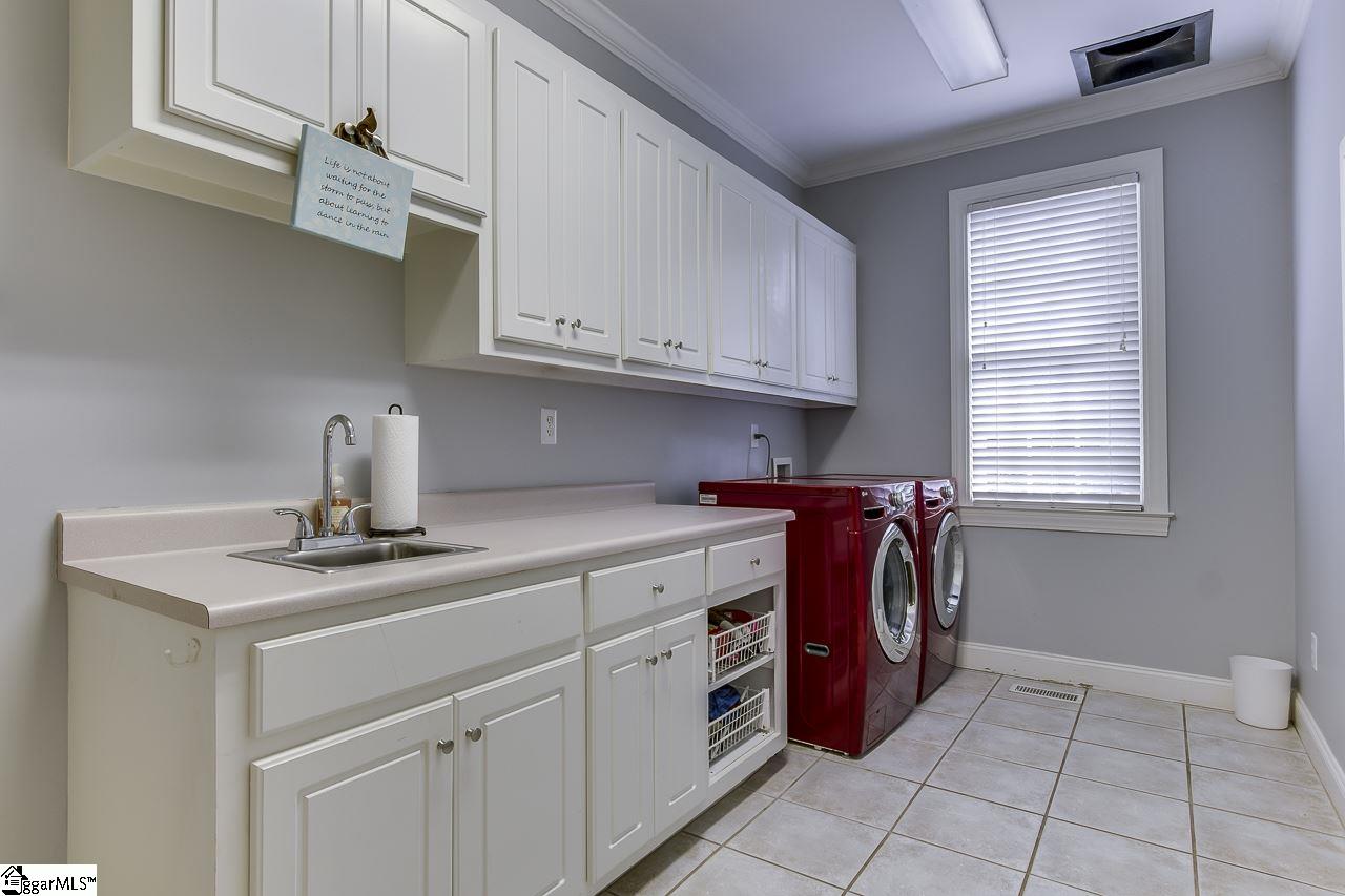 200 Pine Ridge Drive Easley, SC 29642 - Photo 14 of 36 Gallery Image 14