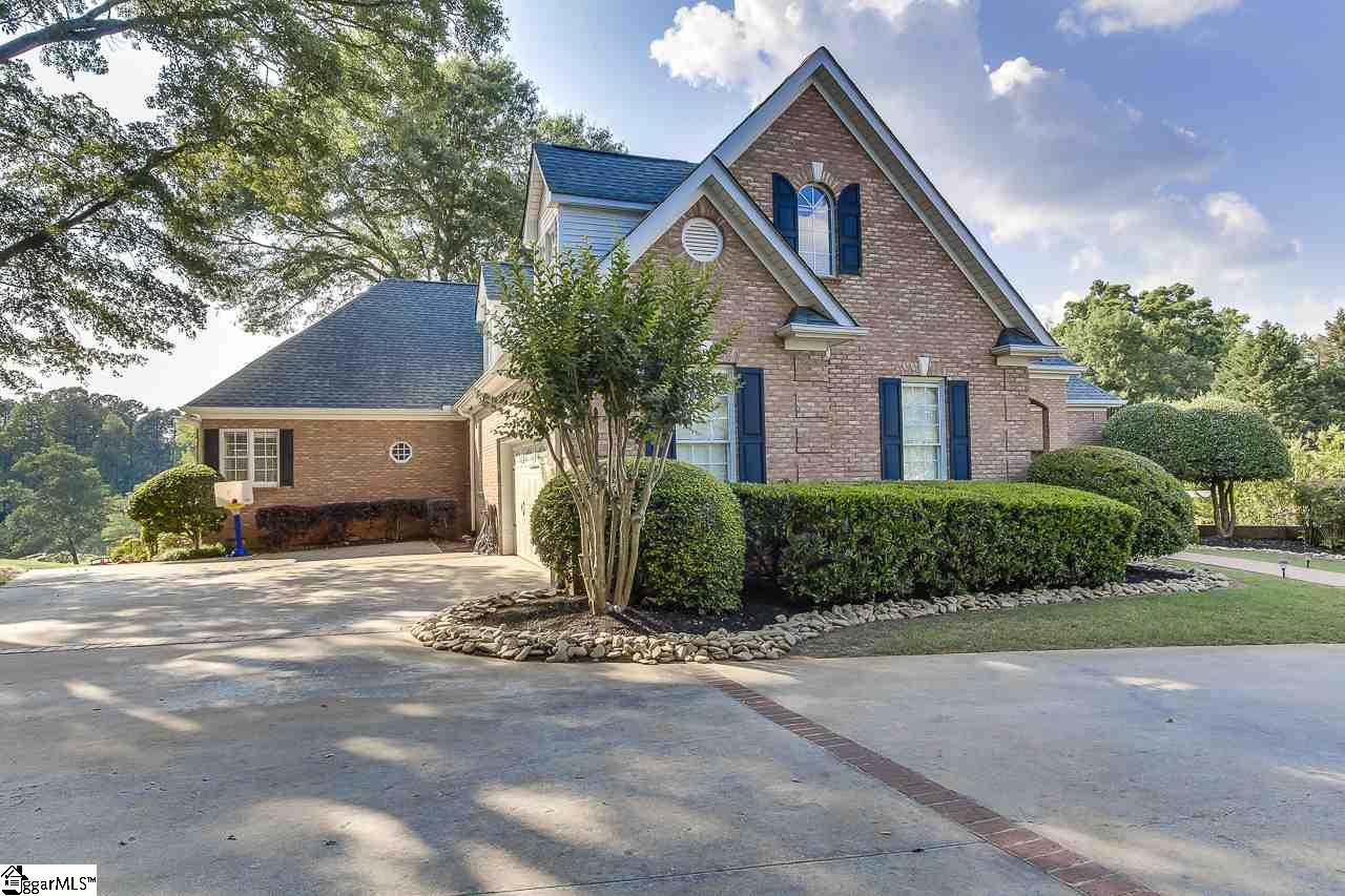 200 Pine Ridge Drive Easley, SC 29642 - Photo 3 of 36 Gallery Image 3