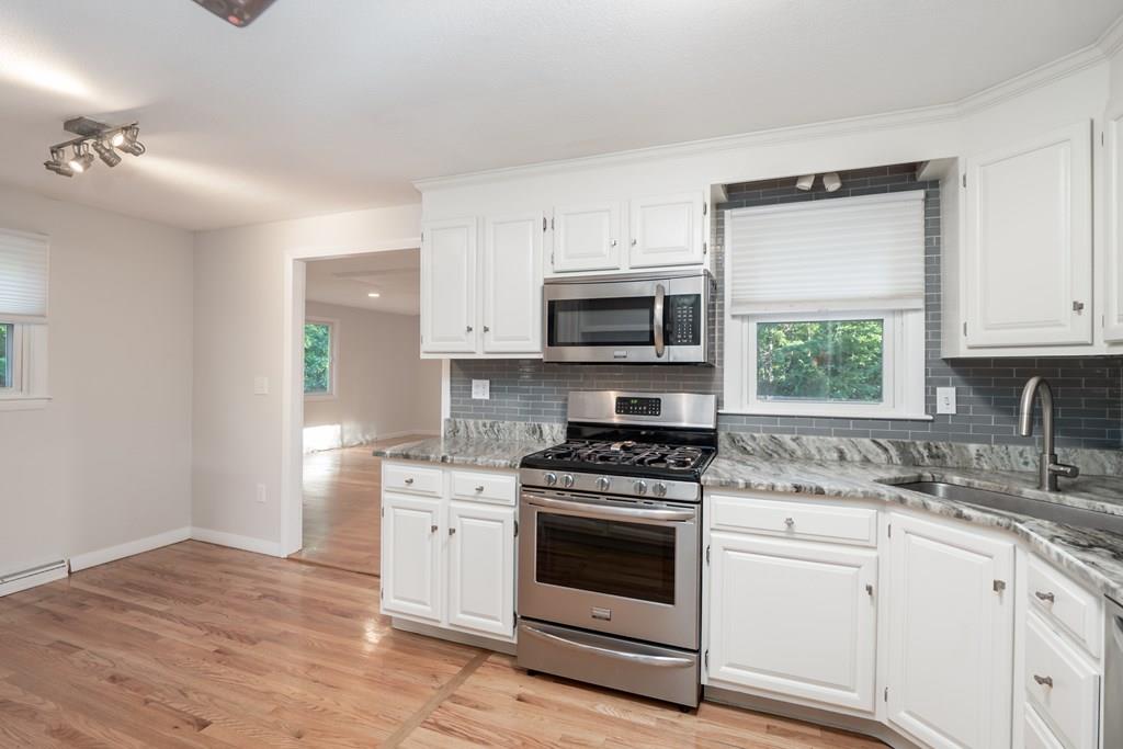 6 Tadmuck Road Chelmsford, MA 01824 - Photo 8 of 41 Gallery Image 8