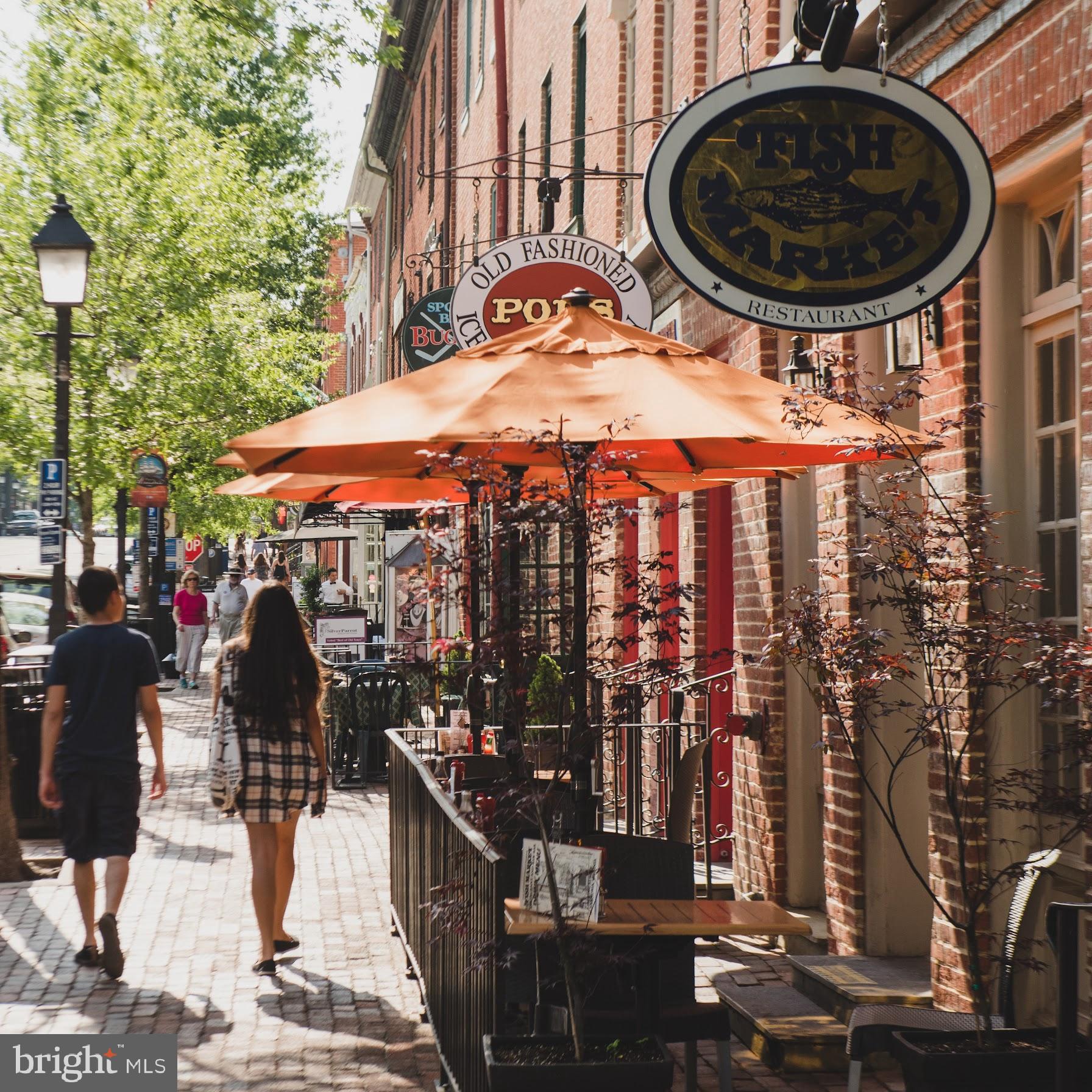 1023 North Royal Street, Unit 214 Alexandria, VA 22314 - Photo 37 of 38 a view of outdoor space with seating area