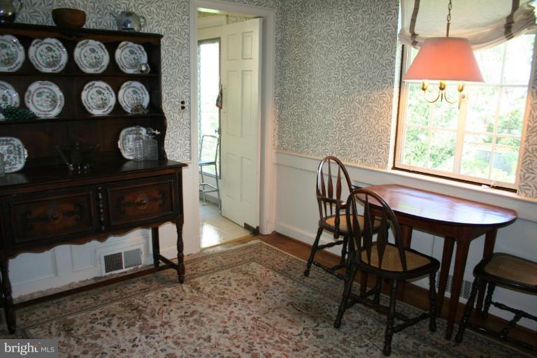 8005 Custer Road Bethesda, MD 20814 - Photo 9 of 17 Dining Room
