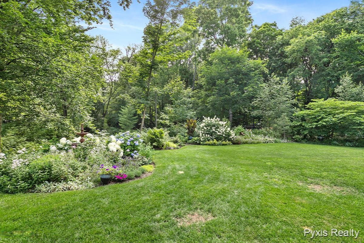 668 Graafschap Road Holland, MI 49423 - Photo 26 of 32 IMG_1025