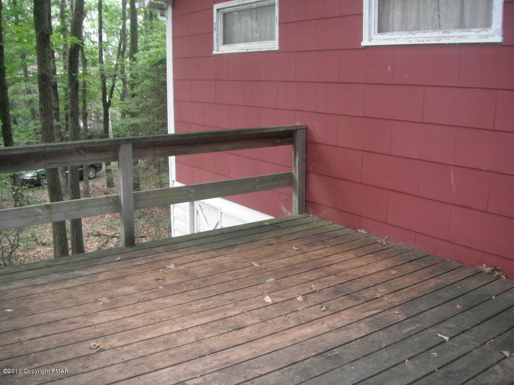 290 Davids Road Effort, PA 18330 - Photo 12 of 16 deck