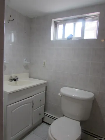 $789,000 | 828 Windmill Avenue, West Babylon, NY 11704