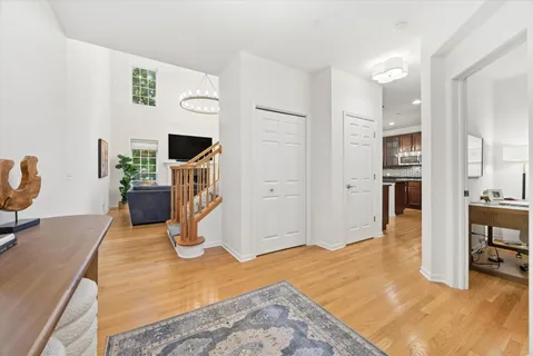 $799,999 | 1047 Hickory Drive, Western Springs, IL 60558