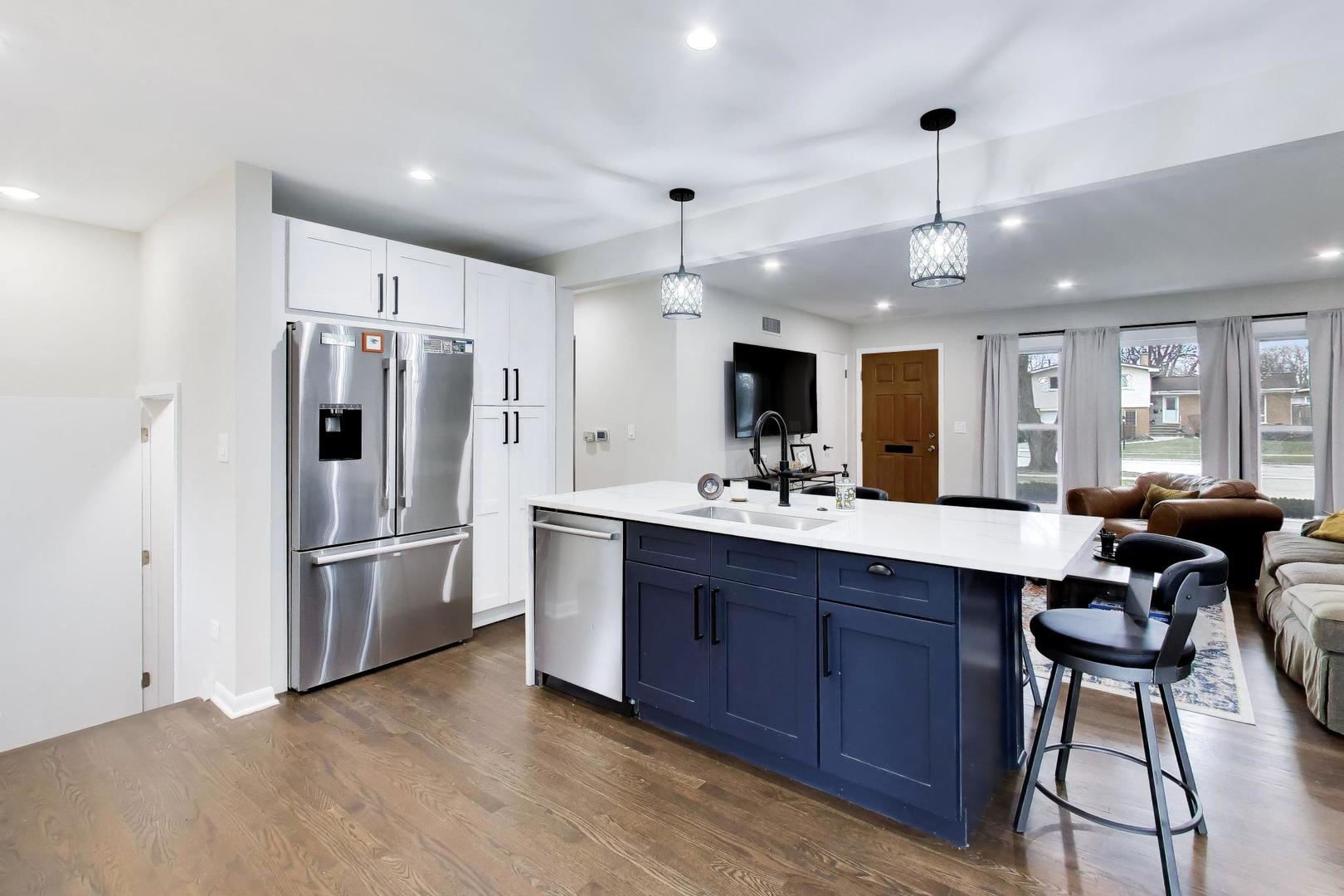 108 West Sunset Road Mount Prospect, IL 60056 - Photo 10 of 40