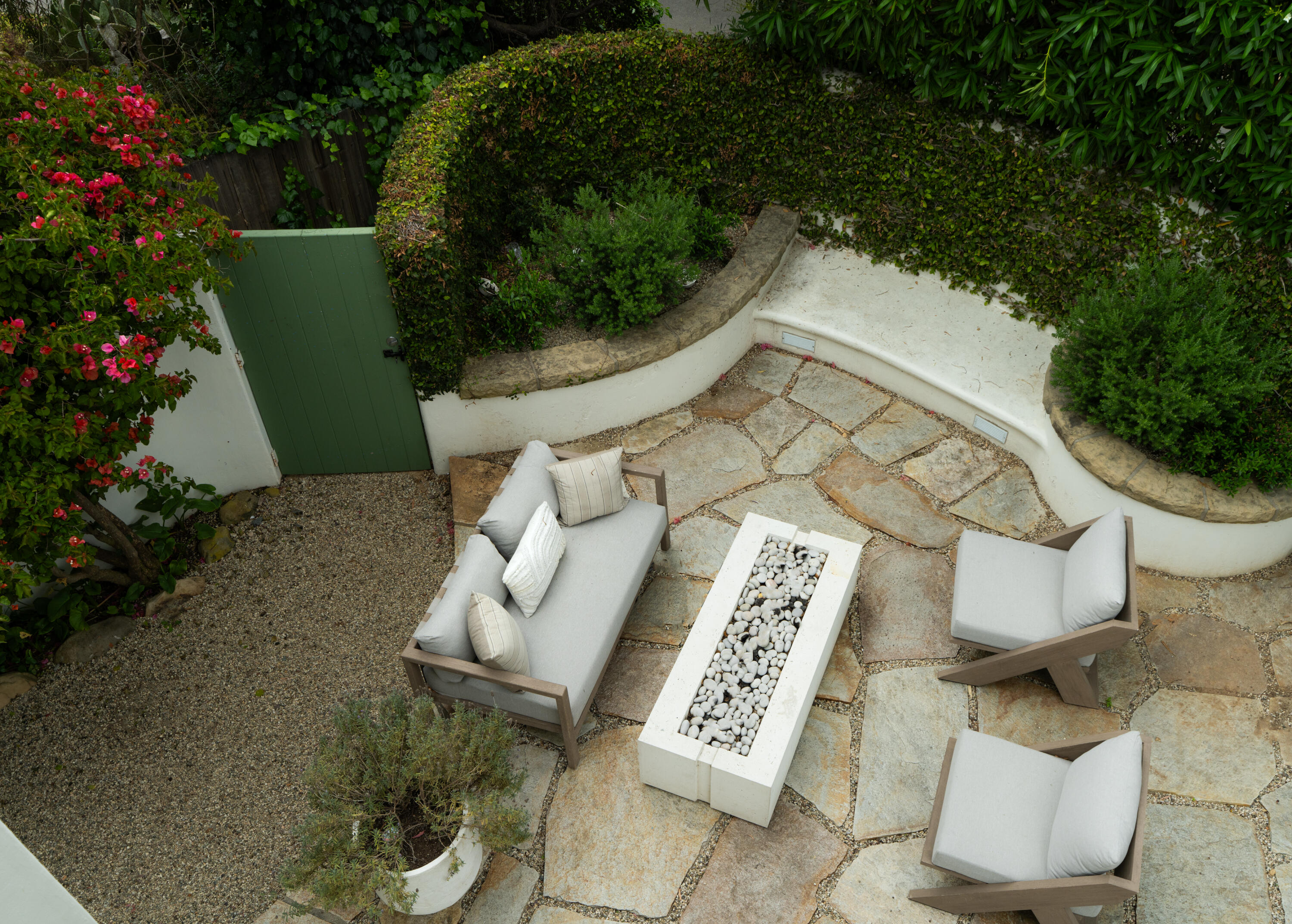 925 Chelham Way Montecito, CA 93108 - Photo 16 of 16 an outdoor space with garden view
