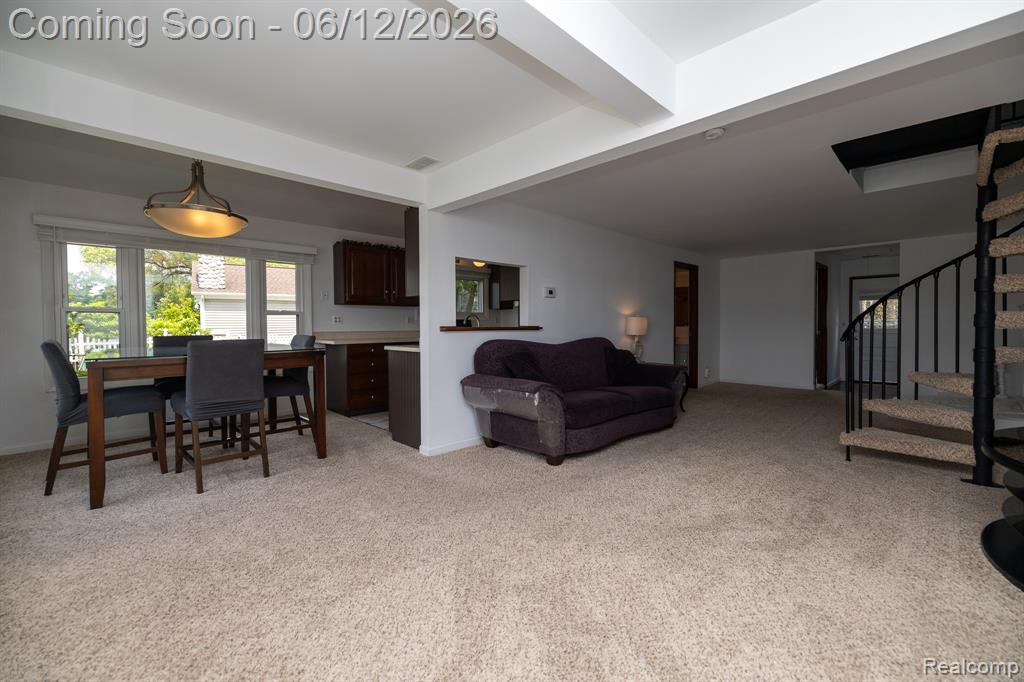 8691 Cooley Lake Road Commerce Township, MI 48382 - Photo 7 of 29