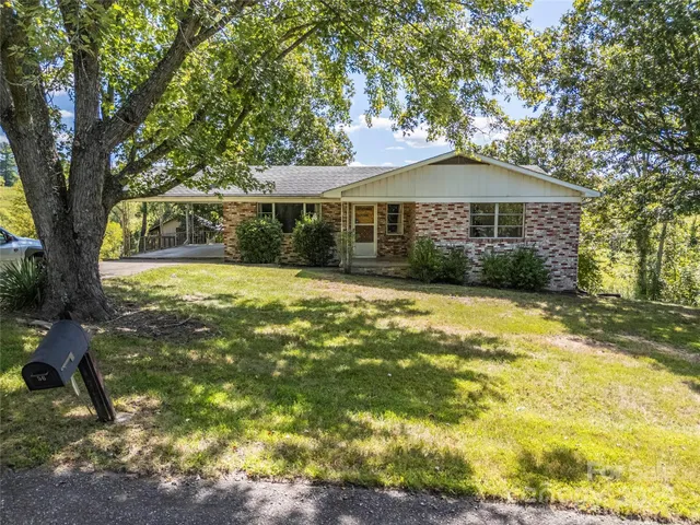 $575,000 | 56 Gill Branch Road, Weaverville, NC 28787