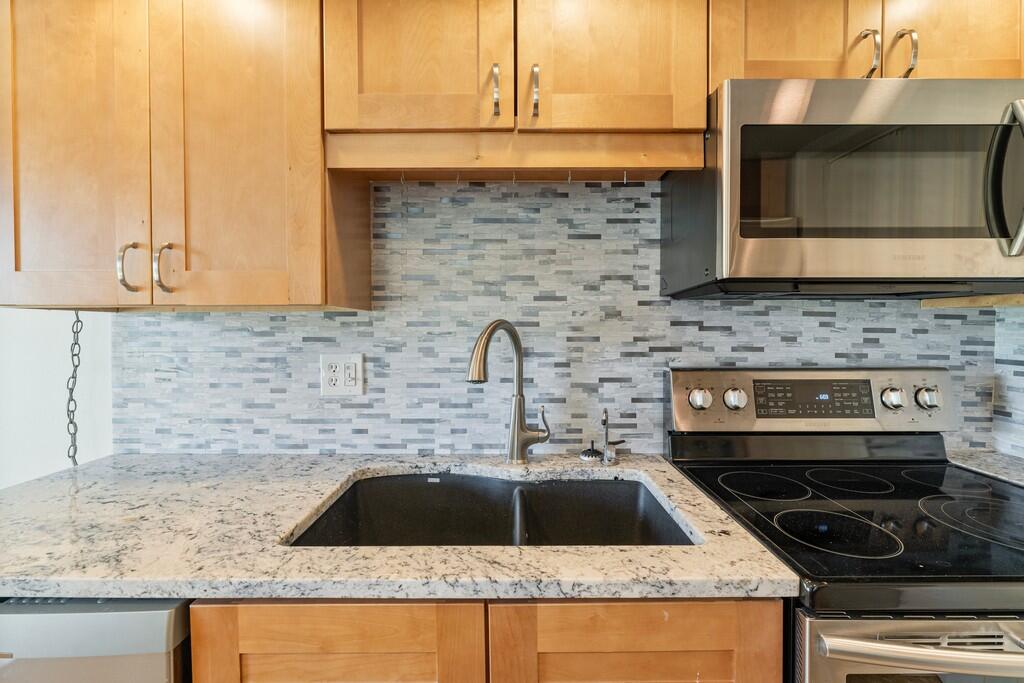 934 Northwest Spruce Ridge Drive, Unit 1 Stuart, FL 34994 - Photo 12 of 33 File.25