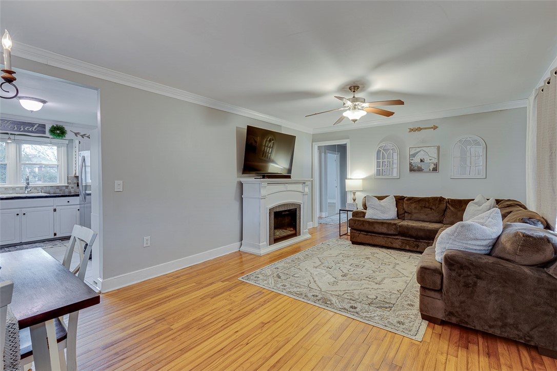 620 West Fredericks Street Anderson, SC 29625 - Photo 3 of 28