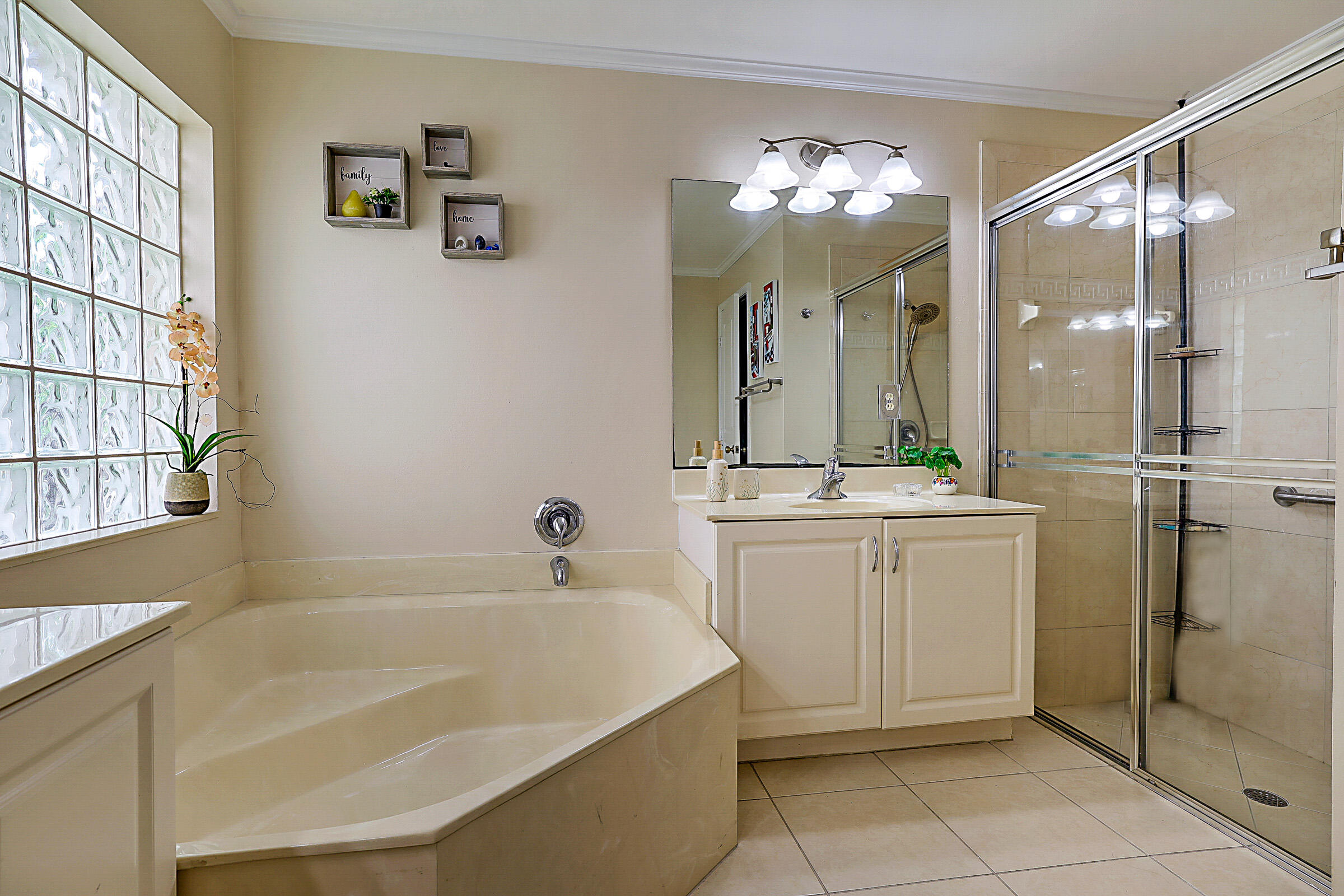 5028 Solar Point Drive Greenacres, FL 33463 - Photo 22 of 32 5028 Solar Point Drive-25