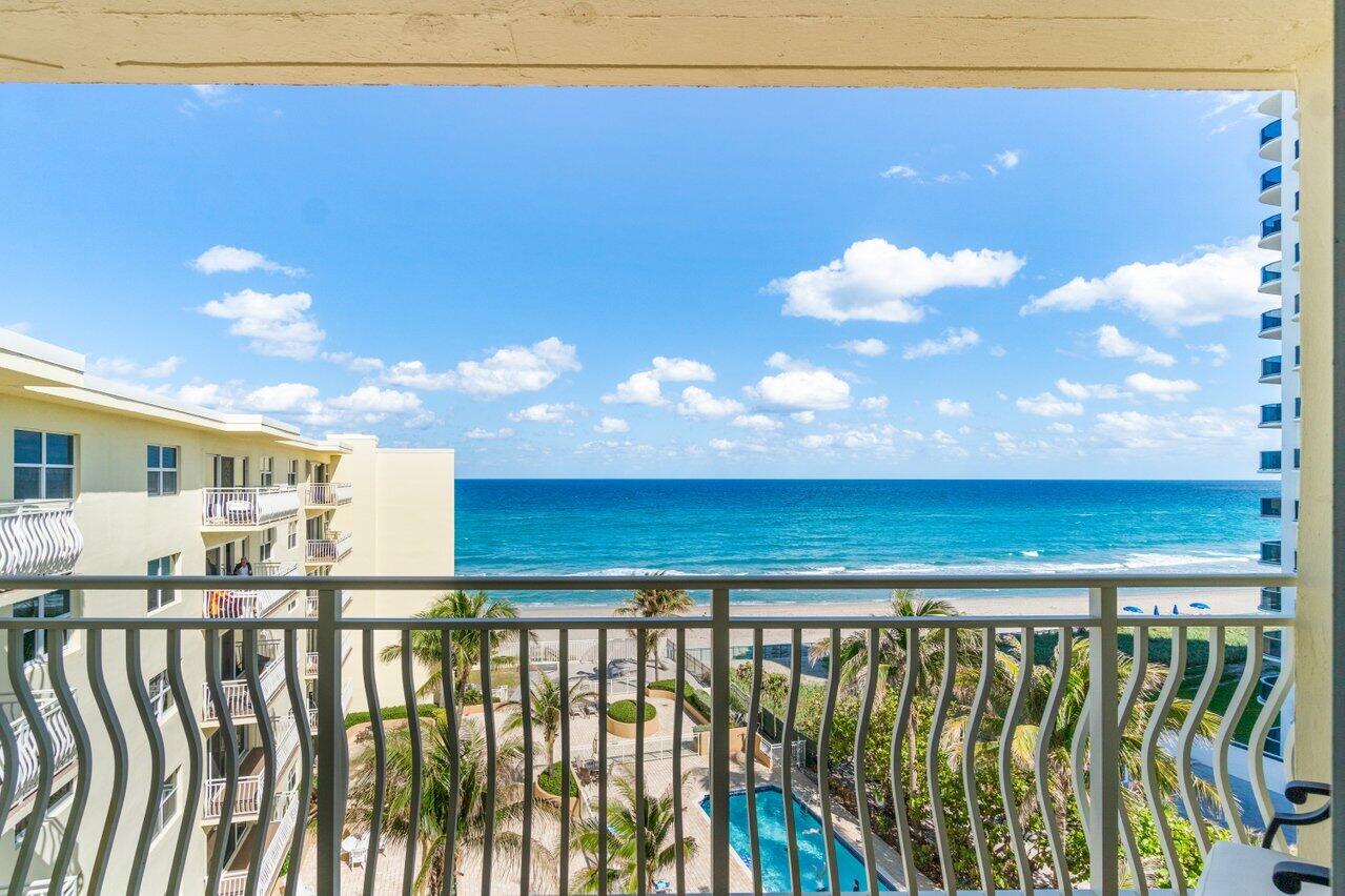 310 South Ocean Boulevard, Unit 6020 Boca Raton, FL 33432 - Photo 5 of 43 024-310SouthOceanBoulevard-602-BocaRaton