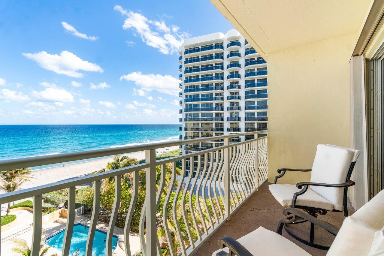 310 South Ocean Boulevard, Unit 6020 Boca Raton, FL 33432 - Photo 7 of 43 021-310SouthOceanBoulevard-602-BocaRaton