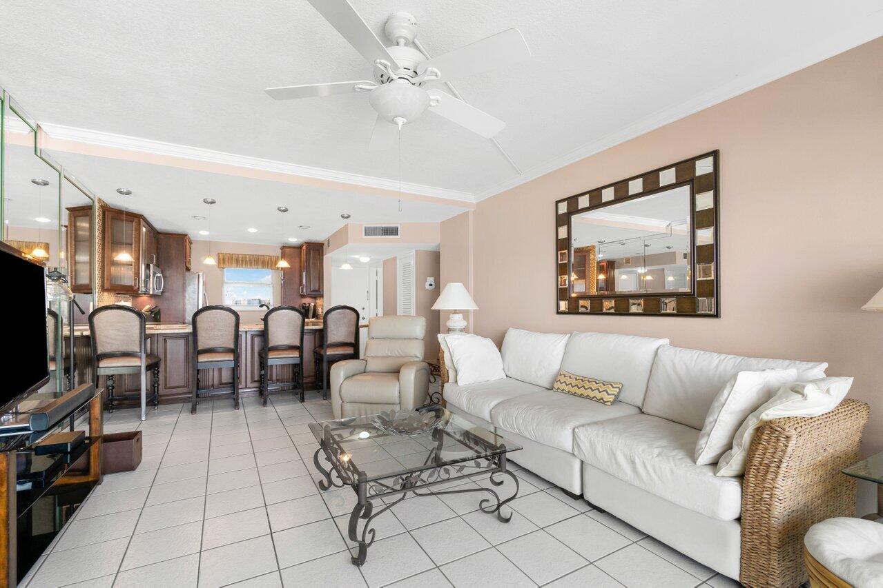 310 South Ocean Boulevard, Unit 6020 Boca Raton, FL 33432 - Photo 10 of 43 005-310SouthOceanBoulevard-602-BocaRaton