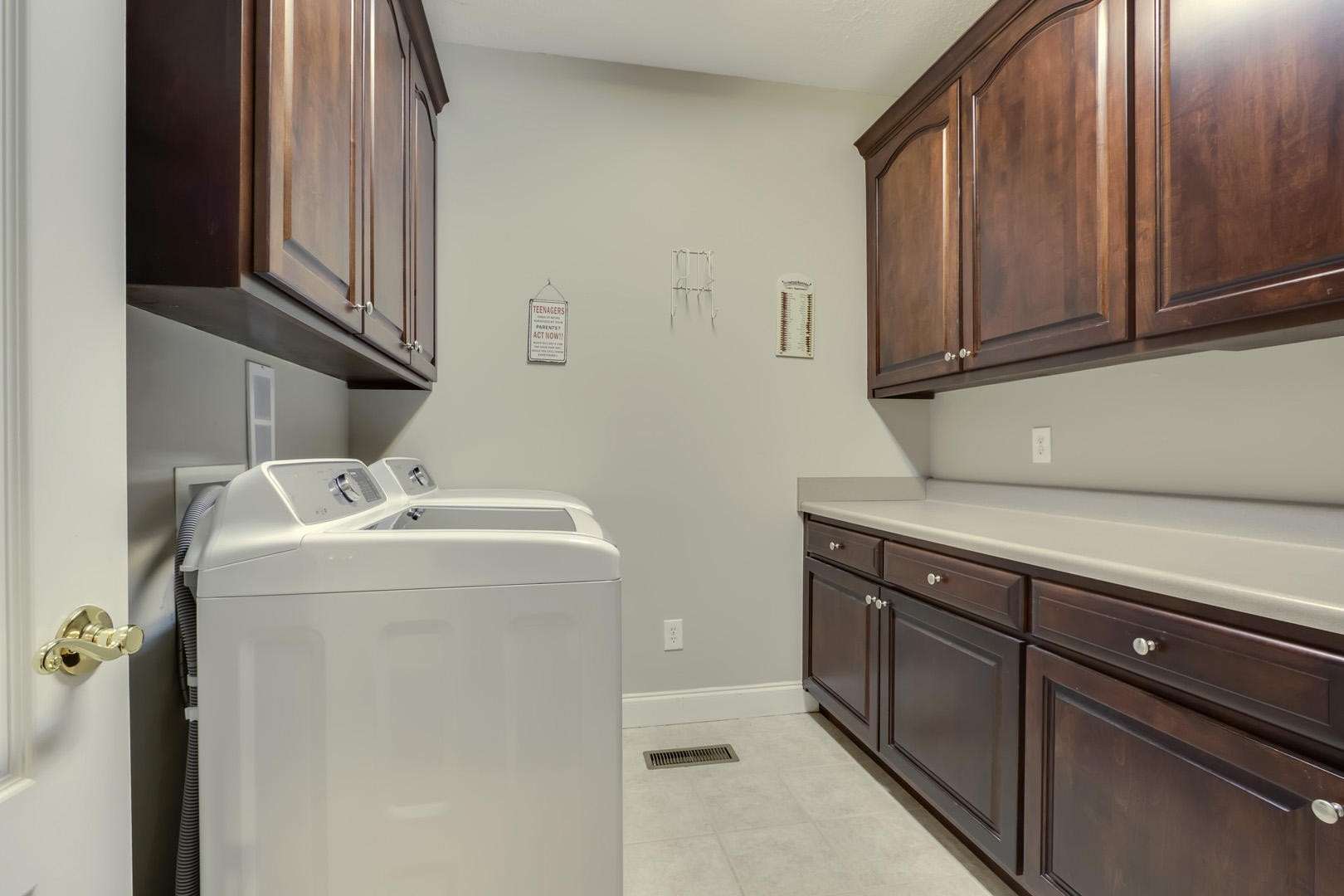 220 Hughes Road Greenback, TN 37742 - Photo 26 of 40 Gallery Image 26
