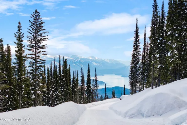 $549,500 | 752 Tall Timber Road, Sandpoint, ID 83864