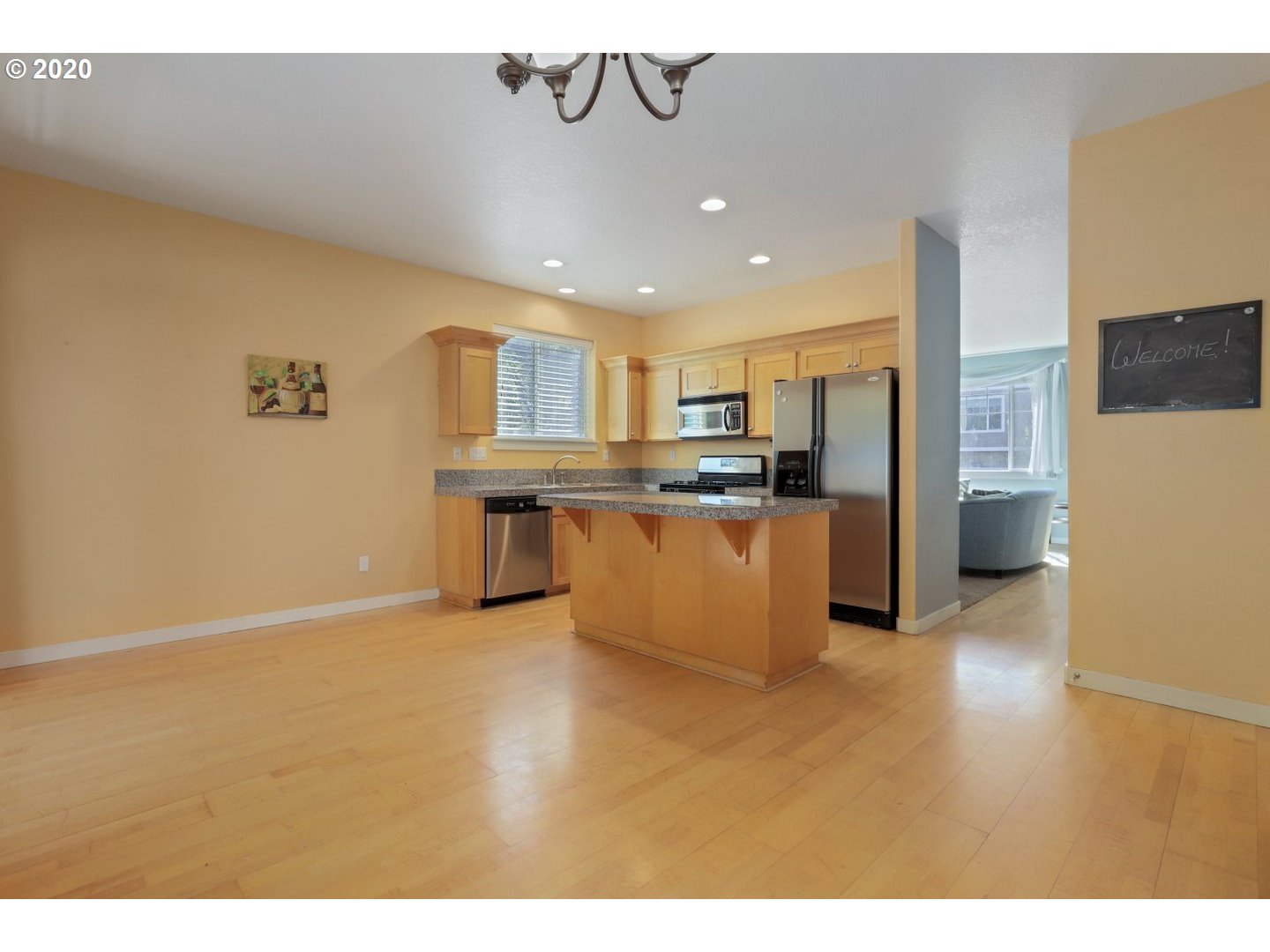 30519 Southwest Ruth Street Wilsonville, OR 97070 - Photo 12 of 32 Gallery Image 12