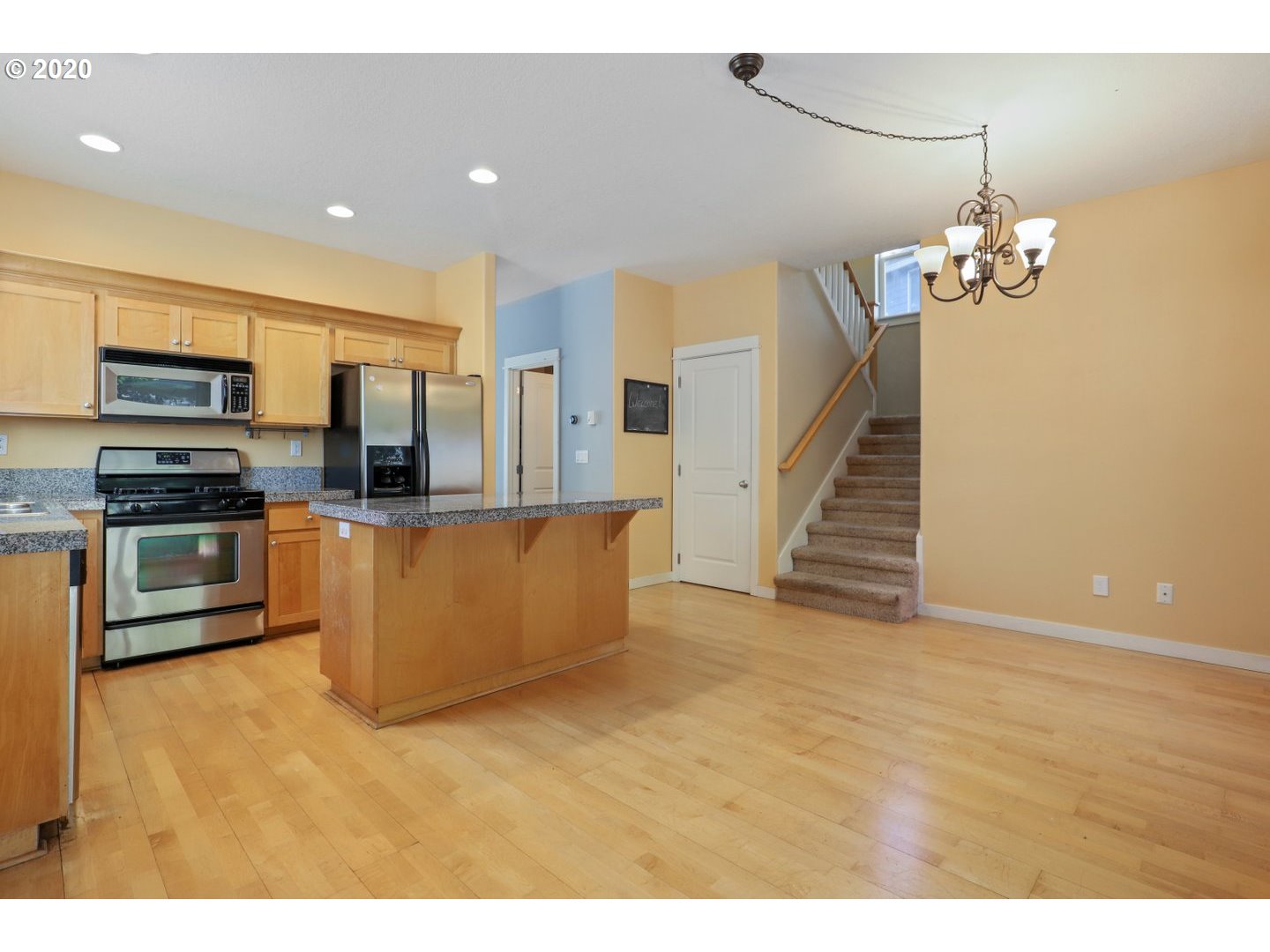 30519 Southwest Ruth Street Wilsonville, OR 97070 - Photo 13 of 32 Gallery Image 13