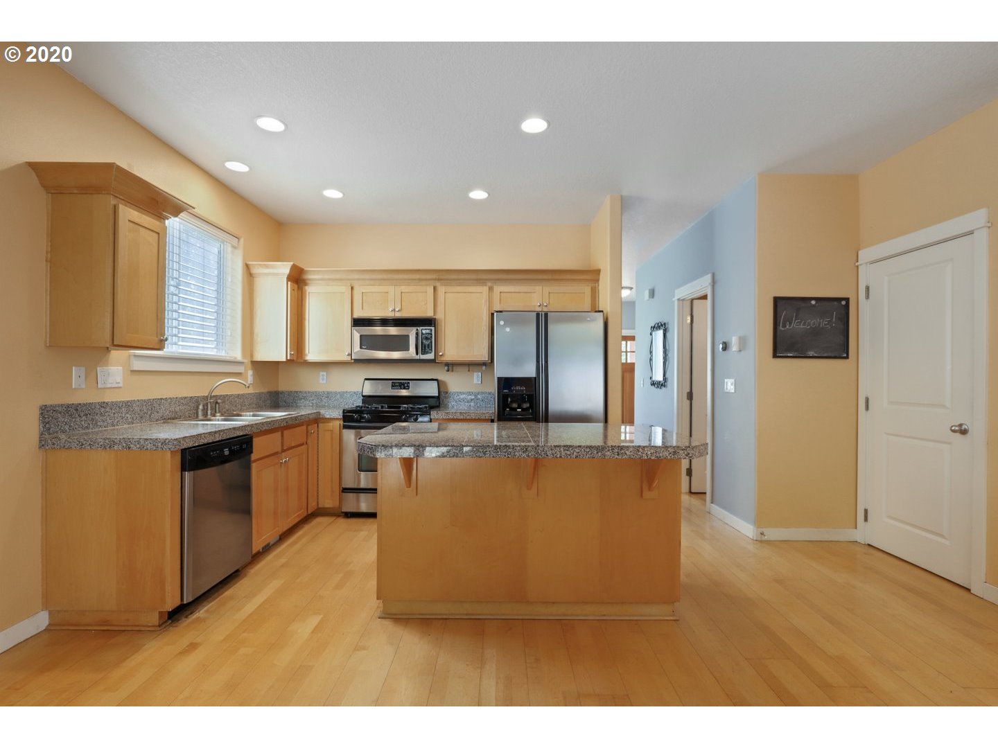 30519 Southwest Ruth Street Wilsonville, OR 97070 - Photo 10 of 32 Gallery Image 10