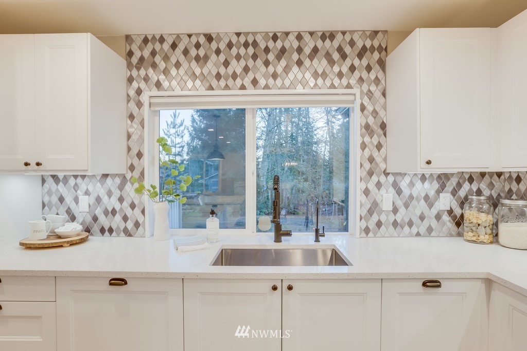 13307 Southeast 185th Place Renton, WA 98058 - Photo 15 of 40 Gallery Image 15