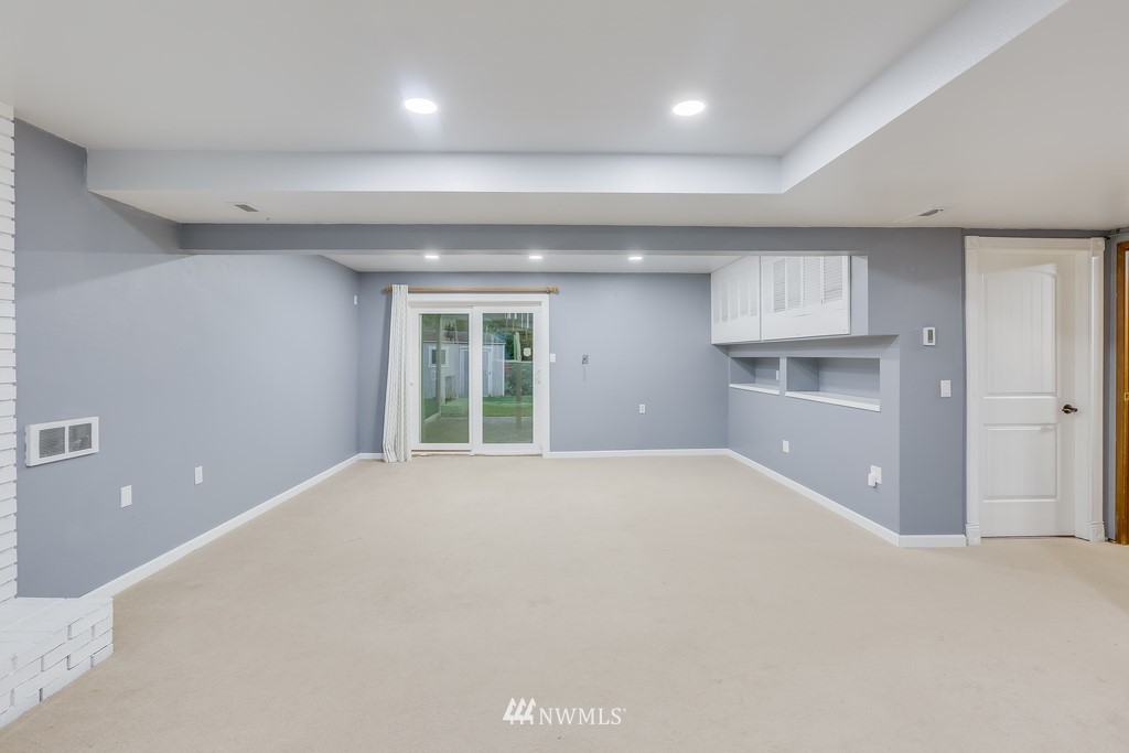 13307 Southeast 185th Place Renton, WA 98058 - Photo 27 of 40 Gallery Image 27