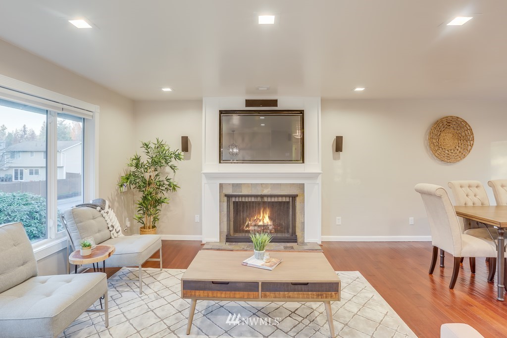 13307 Southeast 185th Place Renton, WA 98058 - Photo 9 of 40 Gallery Image 9