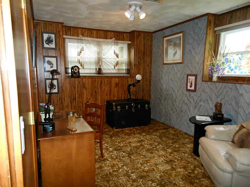 161 Pippin Orchard Road Cranston, RI 02921 - Photo 17 of 25 Other. 3rd bedroom / Den. Great in-law potential
