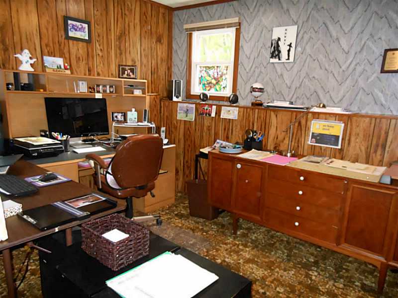 161 Pippin Orchard Road Cranston, RI 02921 - Photo 18 of 25 Studio/Study/Office.