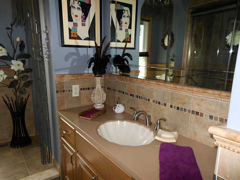 161 Pippin Orchard Road Cranston, RI 02921 - Photo 9 of 25 Master Bath/Spa.