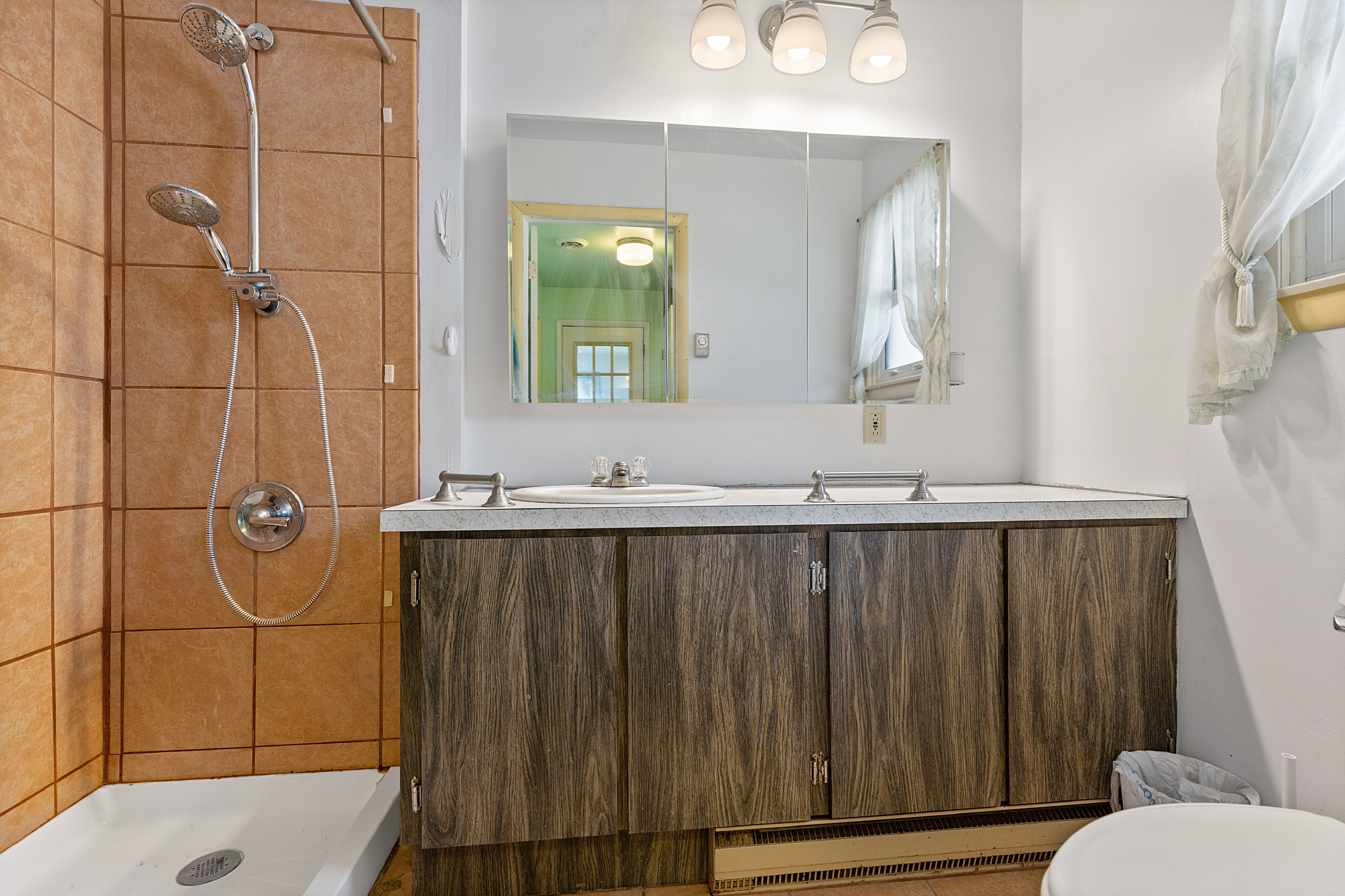 408 Howell Road Allenton, MI 48002 - Photo 4 of 46