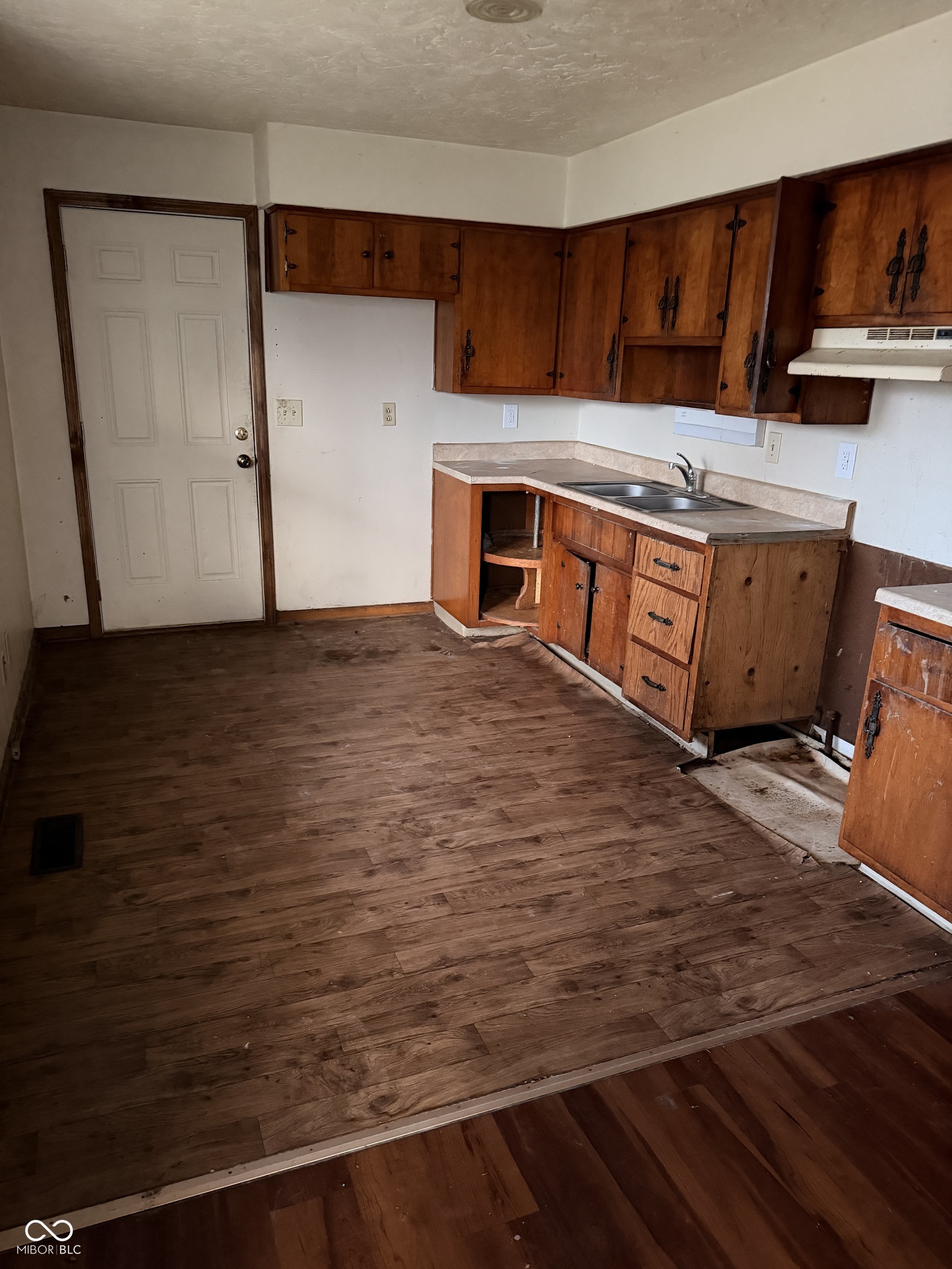 815 Delmar Road Anderson, IN 46013 - Photo 6 of 13