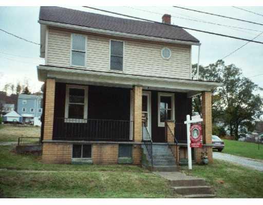 313 Agnew Road Jeannette, PA 15644 - Photo 1 of 8 Exterior Front.