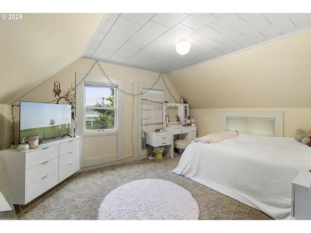 $515,000 | 15745 Southeast McKinley Avenue, Clackamas, OR 97015